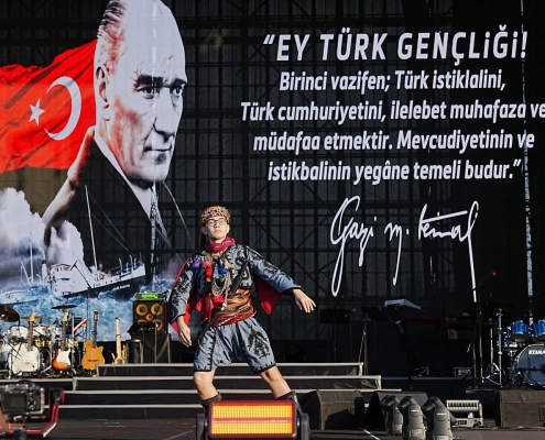 İSTANBUL’UN YENİ SESİ İLK KEZ SAHNEDE – İBB GENÇLİK ORKESTRASI İSTANBUL’UN YENİ SESİ İLK KEZ SAHNEDE – İBB GENÇLİK ORKESTRASI