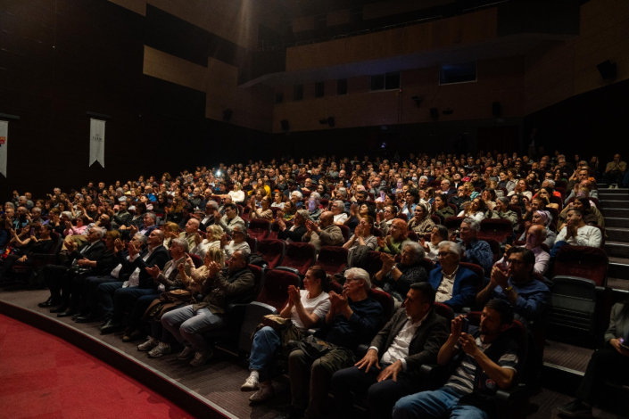 3 İBB TÜRK HALK MÜZİĞİ TOPLULUĞU USTALARA SAYGI ALİ EKBER ÇİÇEK’İ ANMA KONSERİ