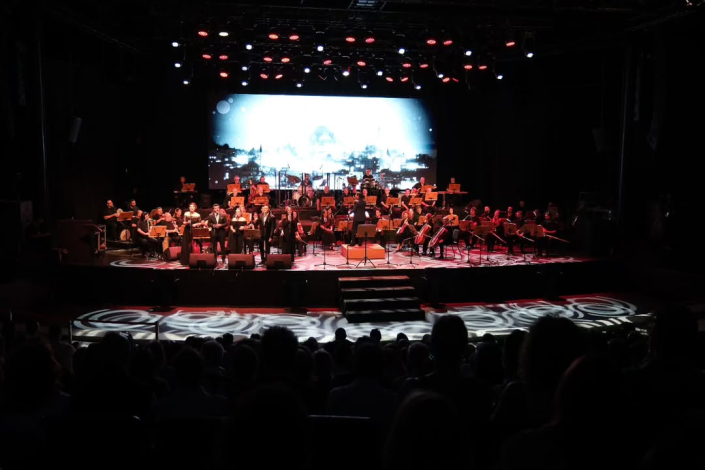 9 İBB ORKESTRA 21 HAZİRAN DÜNYA MÜZİK GÜNÜ 'ŞARKILARLA MEMLEKET TARİHİ' HARBİYE CEMİL TOPUZLU AÇIK HAVA TİYATROSU KONSERİ