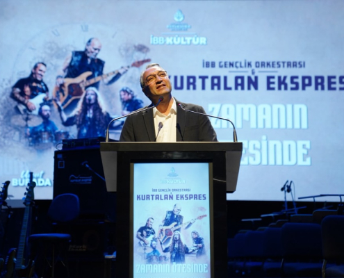 2 KURTALAN EKSPRES & İBB GENÇLİK ORKESTRASI 'ZAMANIN ÖTESİNDE' HARBİYE CEMİL TOPUZLU AÇIK HAVA TİYATROSU KONSERİ